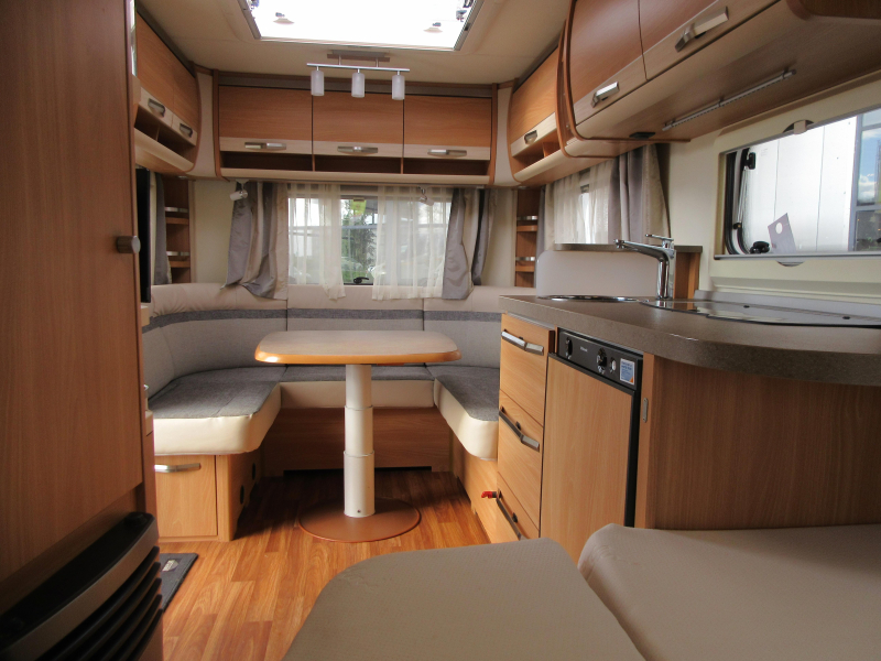 Knaus Sudwind 450 FU MOVER EN VOORTENT 