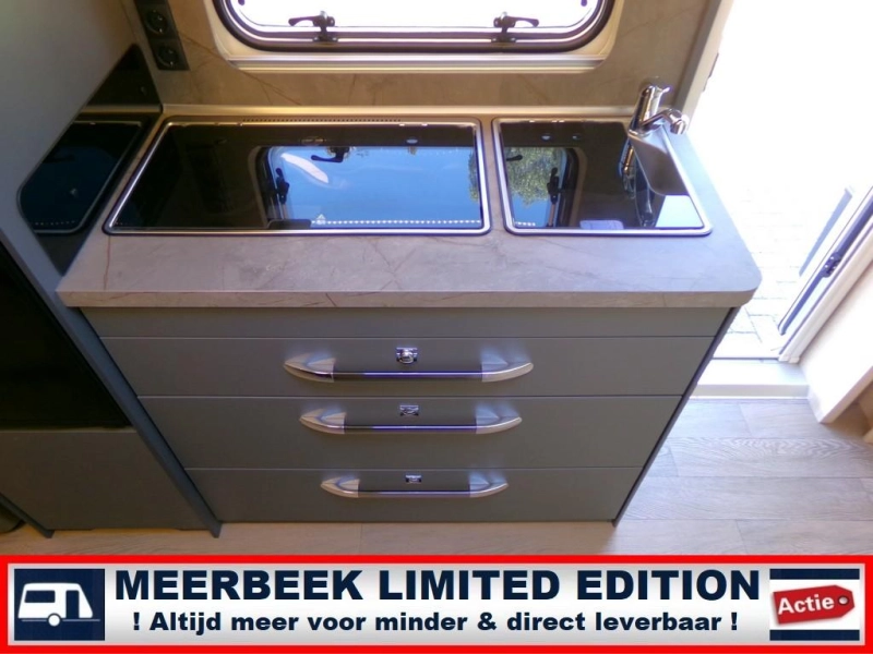 Hobby De Luxe 490 KMF 2027 NIEUWSTE MODEL !  foto: 11