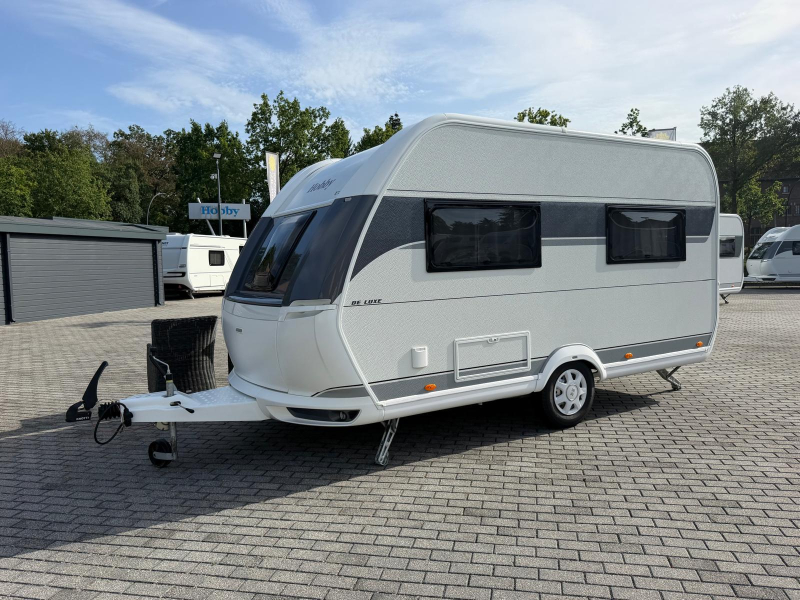 Hobby De Luxe 400 SFE Met Luifel!  foto: 3