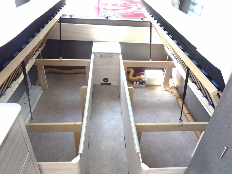 Dethleffs C'Joy 460 LE zeer nette caravan  foto: 13