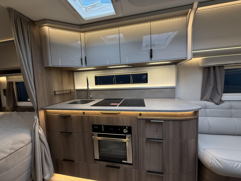 Kabe Imperial 740 TDL Model 2026 - E5 indeling  foto: 7