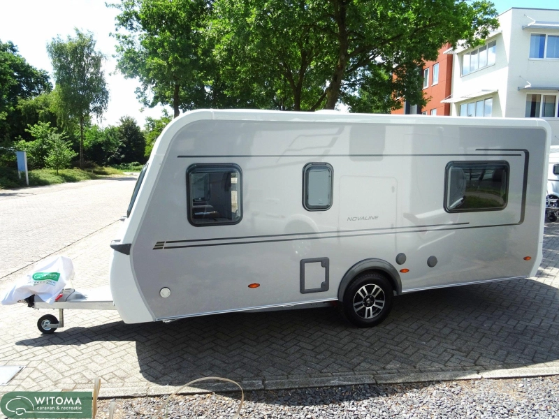 Eriba Novaline 442 v.a. € 32.240,- 2027  foto: 13