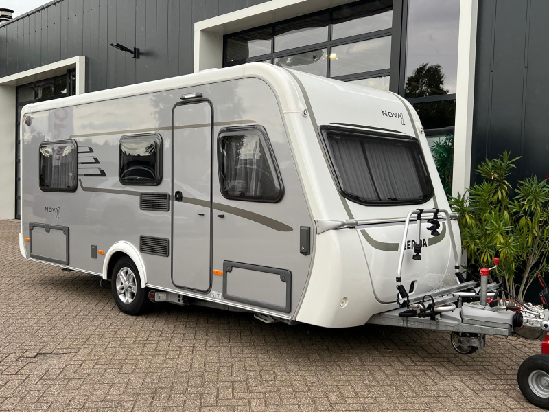 Eriba Nova Light 442 Lengtebedden, Mover, Tent  foto: 15