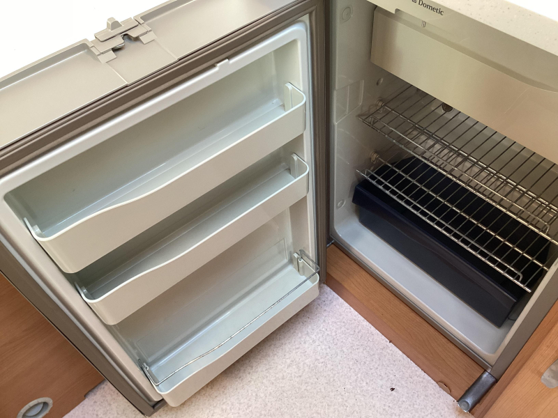 Knaus Sport 420 QD mover/ voortent  foto: 10