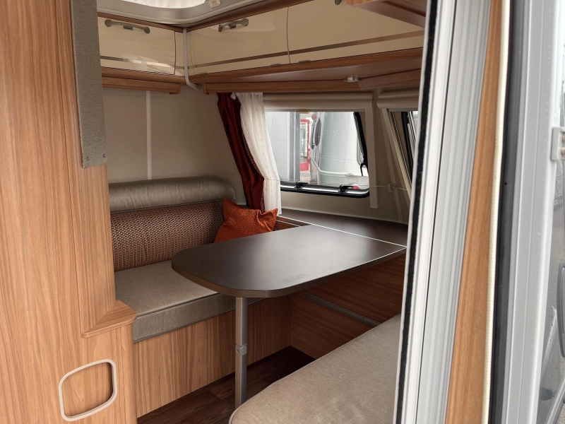 Eriba Touring Troll 530 SE Mover/Thule luifel 