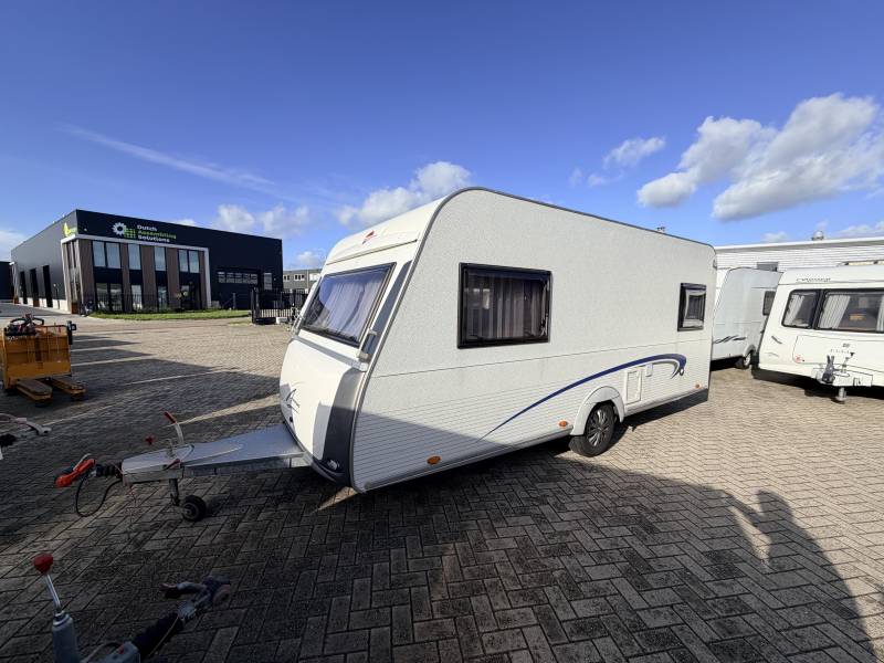 Bürstner Averso 460 TL Enkele bedden, Mover Luif  foto: 17