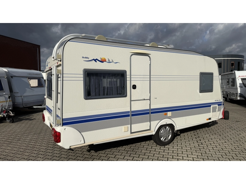Hobby De luxe Easy 460 UFE frans bed rondzit toilet  foto: 12