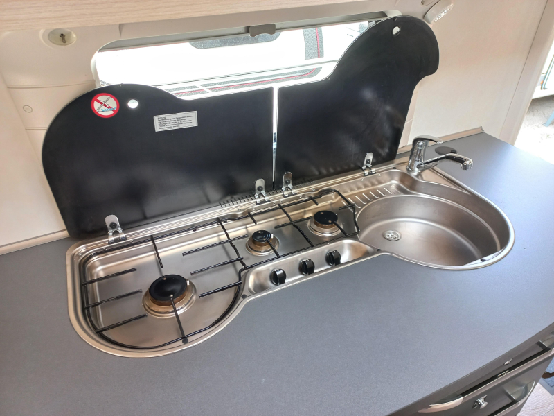 Hobby De Luxe Edition 440 SF voortent-cassette-mover  foto: 9