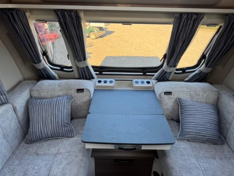 Sprite Mondial 420 SE aanbieding enkele bedden  foto: 11
