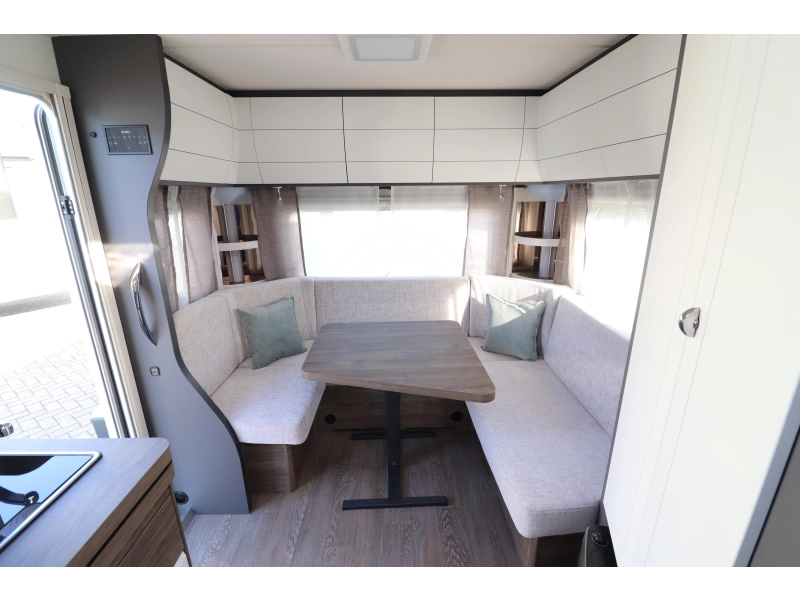 Hobby Excellent Edition 495 UL €2500,- KORTING | 301  foto: 8