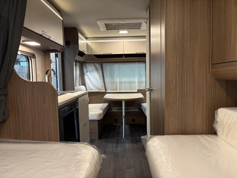Tabbert Cazadora 460 E enkele bedden / dinette  foto: 19