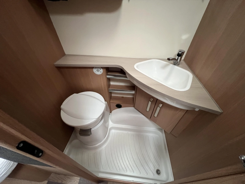 Knaus Sport 540 UE Boogluifel, Fietsendrager  foto: 12