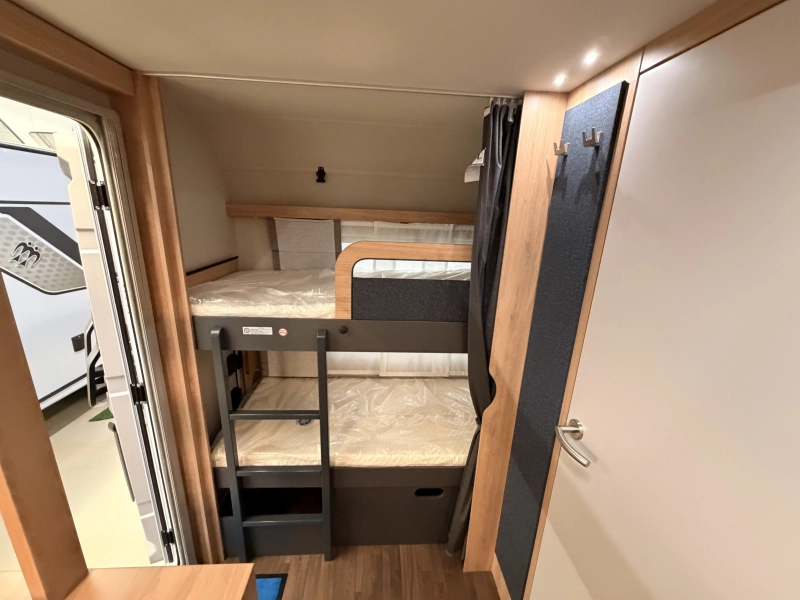 Knaus Sport 500 QDK 1800KG + Stappelbed  foto: 6