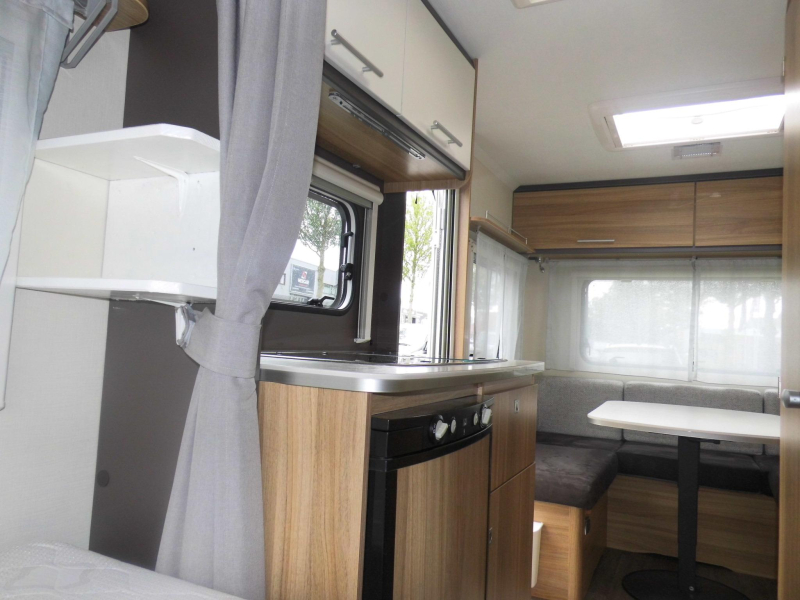 Caravelair Antares 440 Voortent, instapbeugel  foto: 7