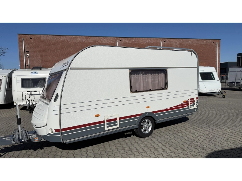 Home-Car Racer 43 AFM eindkeuken zit vast bed  foto: 12