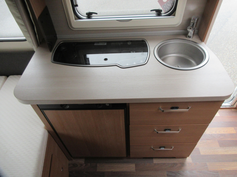 Knaus Sport 400 QD COMPACT, LUIFEL, VOORTENT  foto: 10