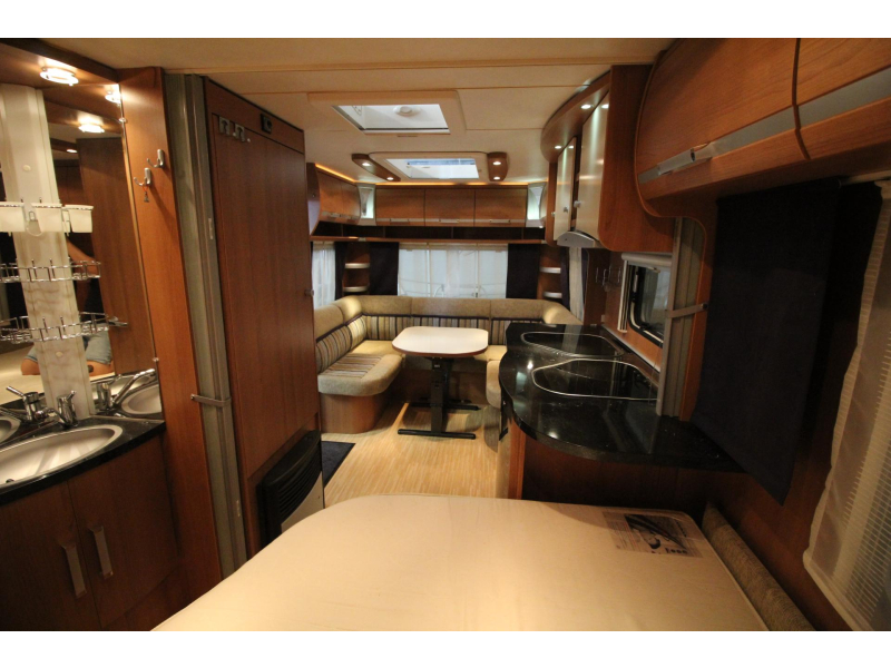 LMC Musica 470 D Mover Voortent Fietsenrek  foto: 10