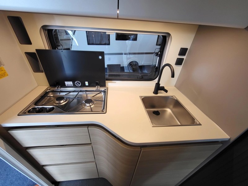 Adria Action 391 LH volledig polyester  foto: 7
