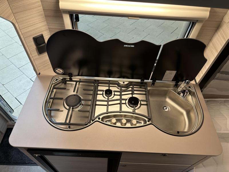 Dethleffs C'Joy 460 LE fietsendrager  foto: 11