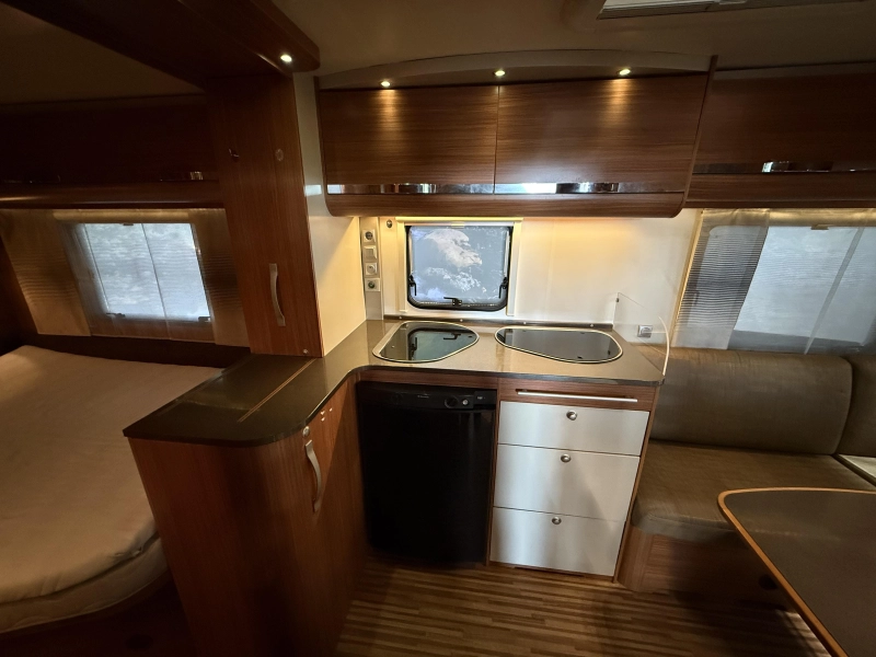 Adria Adora 492 UP incl. Mover  foto: 8