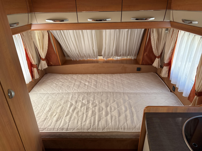 Hobby Excellent 400 SF Mover/Unico voortent 