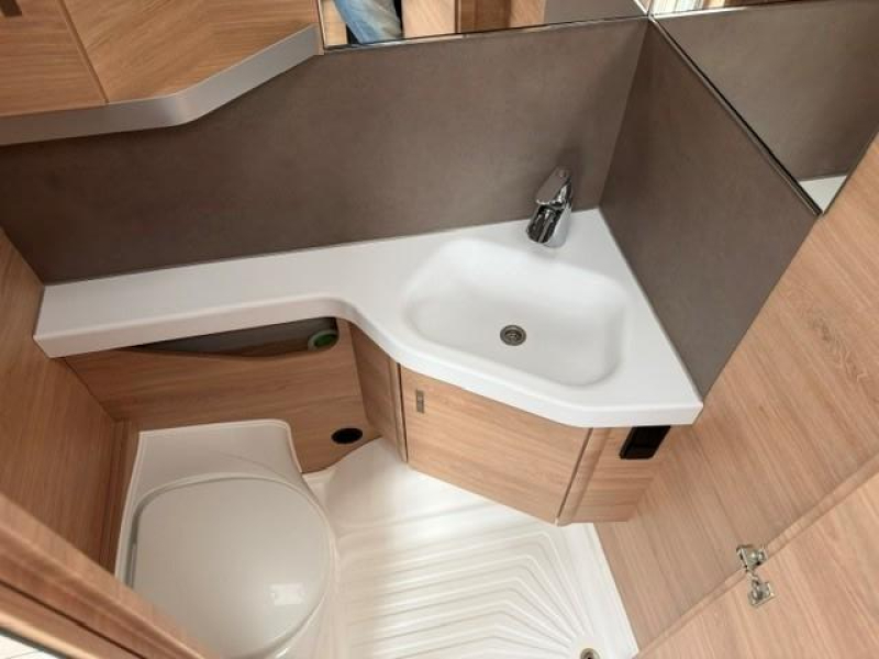Knaus Sudwind 60 Years 460 EU mover fietsenrek luifel  foto: 18