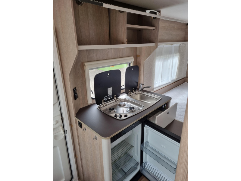 Bürstner Premio Life 480 TL - Enkele bedden -  foto: 8