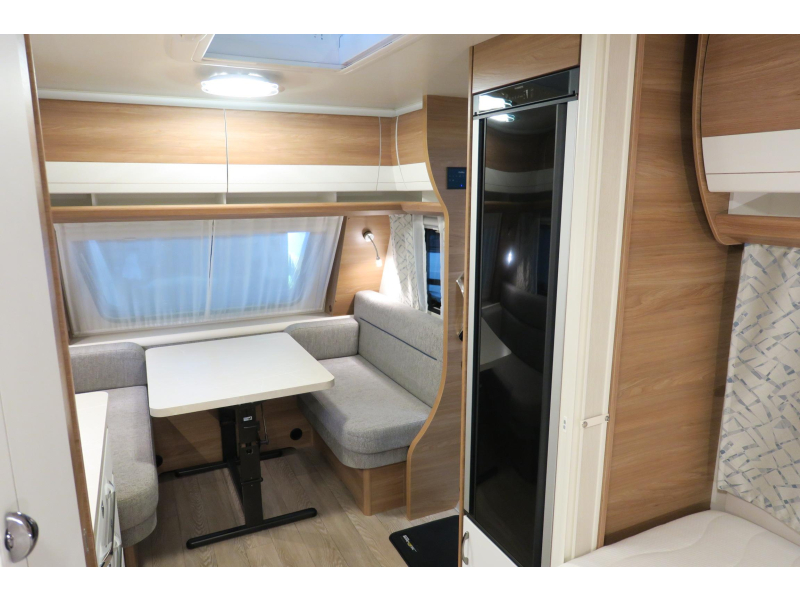 Hobby De Luxe 495 WFB MOVER+AIRCO+VOORTENT+FIET 