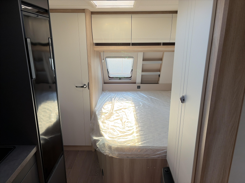 Hobby De Luxe 460 UFE Model 2027 