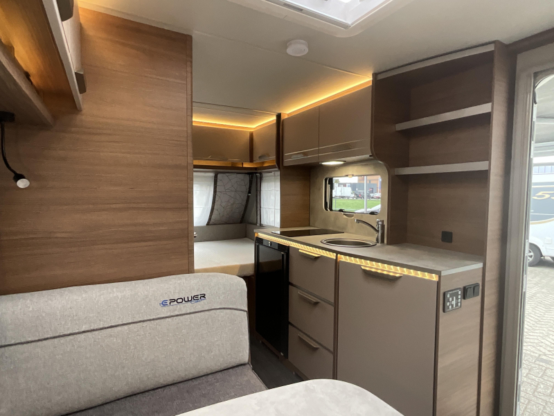 Knaus Sport E-Power Selection 420 QD AIRCO-LEVELSSYTEEM-LUIFEL  foto: 10