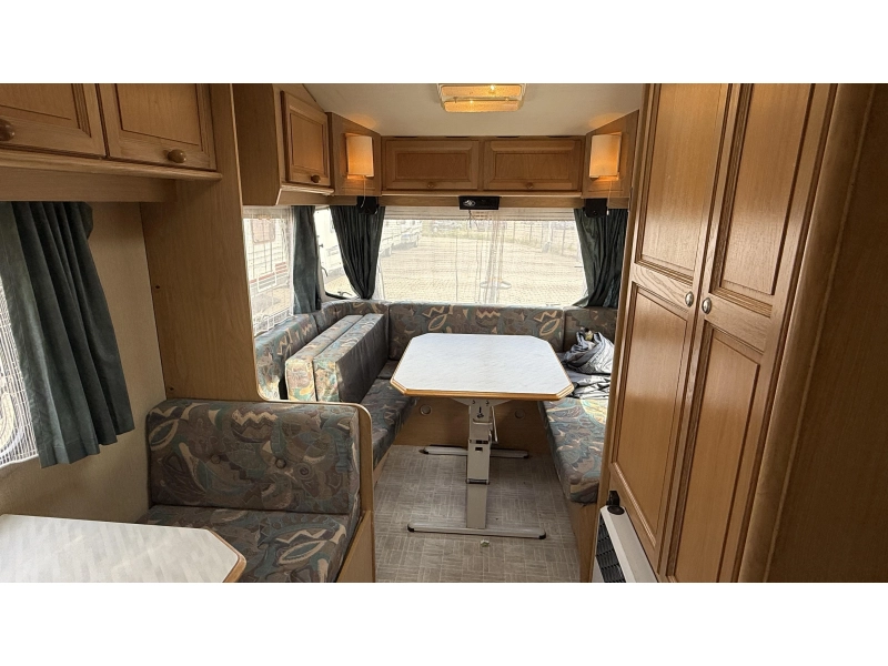 Chateau Cantara 938 T eindkeuken, 2x zitgroep 