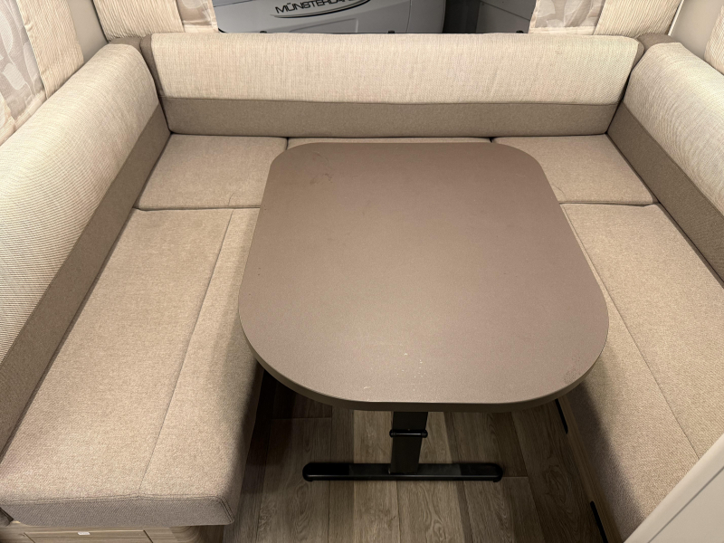 Bürstner Averso Plus 510 TK STAPELBED 7 PERS TOP  foto: 12