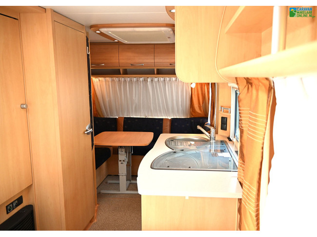 Dethleffs Camper 470V foto: 5