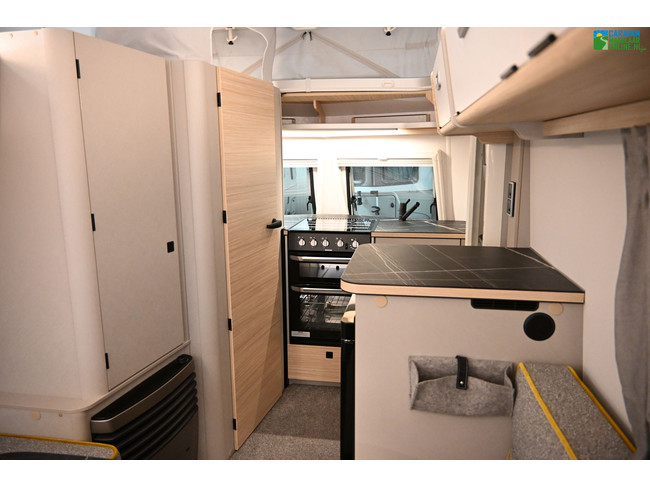 Eriba Touring Triton 420 foto: 18