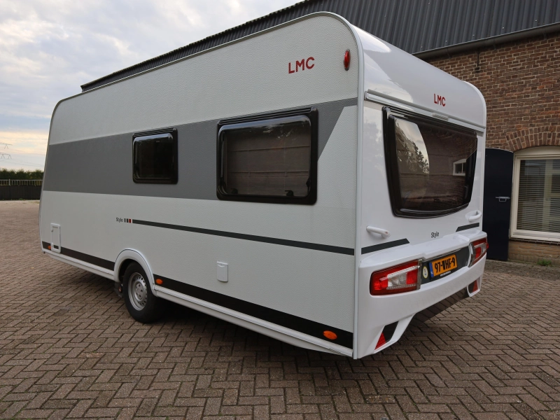 LMC Style 440 D mover | voortent | luifel 