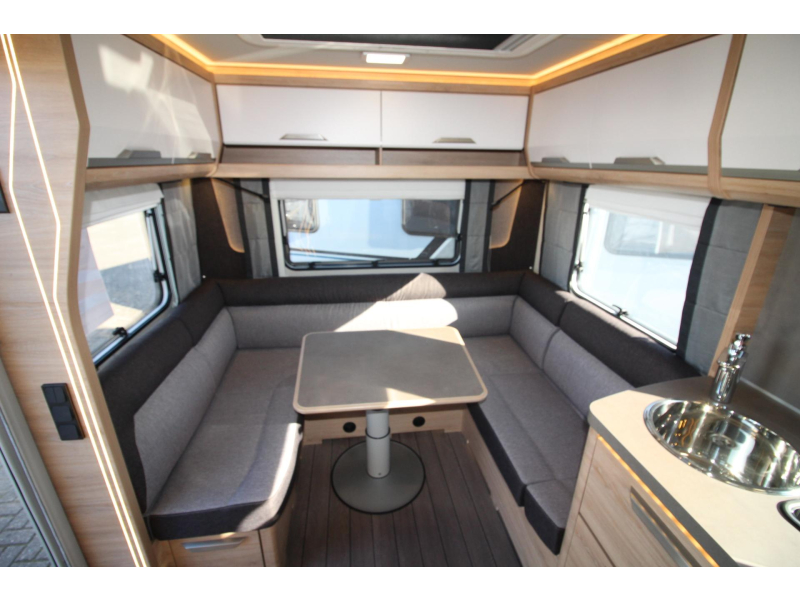 Knaus Sudwind Black Selection 450 FU Modeljaar 2027  foto: 12