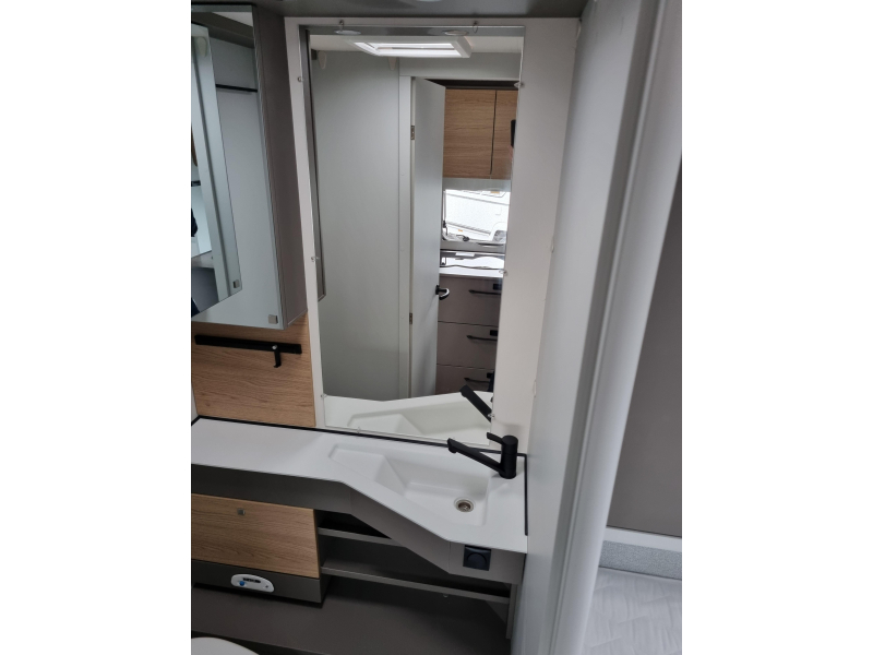 Bürstner B66 490 TL - Enkele bedden -  foto: 18