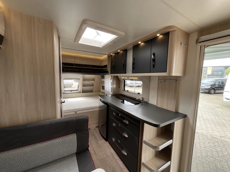 Hobby De Luxe Edition 440 SF MOVER-VOORTENT-LUIFEL  foto: 5
