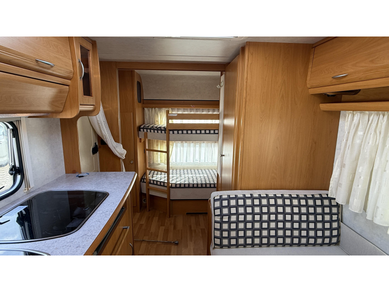 Wilk Stern 490 TKM stapelbed zit dwars bed 