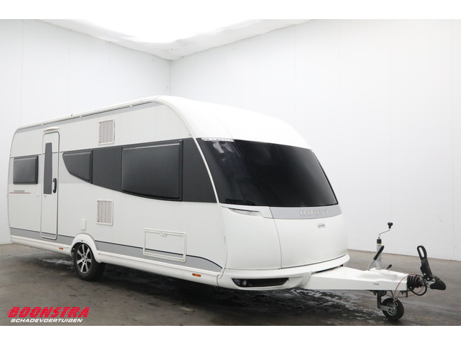 Hobby 495 UL Premium Middenkeuken Rondzit LMV foto: 1