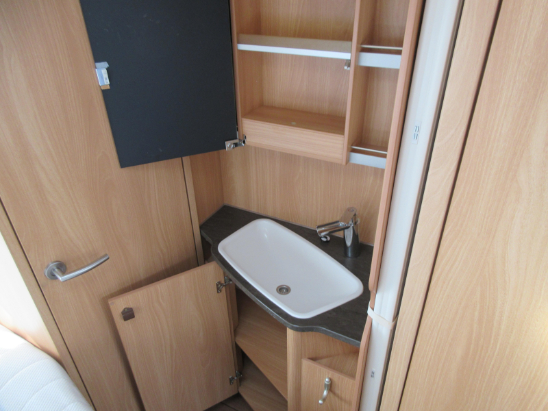 Knaus Sudwind Silver Selection 450 FU MET MULTINOVA VOORTENT  foto: 10