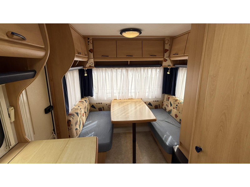 TEC Tour 450 standaard zit bed toilet 