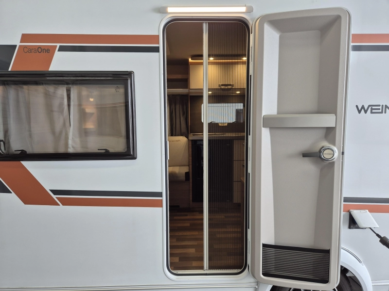 Weinsberg CaraOne Edition HOT 450 FU met Cassetteluifel!  foto: 9