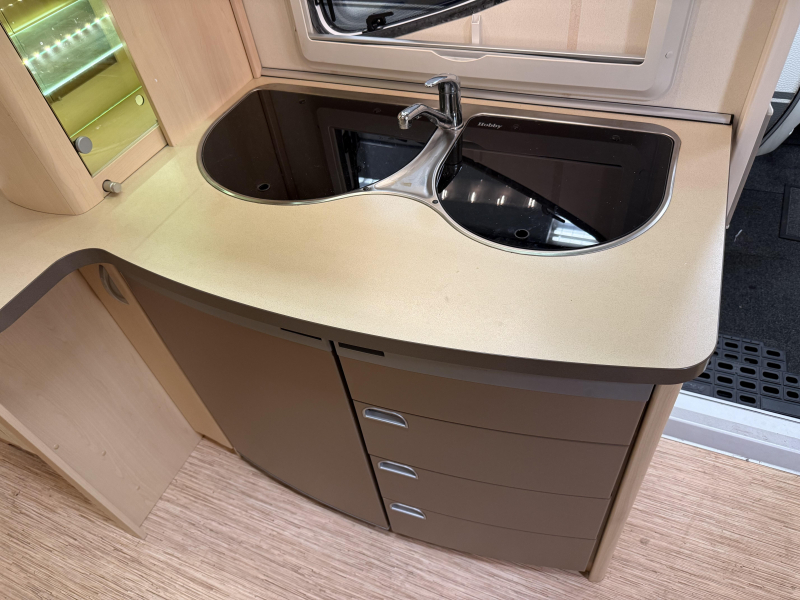 Hobby La Vita Bionda 495 UL 2 BEDDEN MOVER LUIFEL TOP  foto: 9