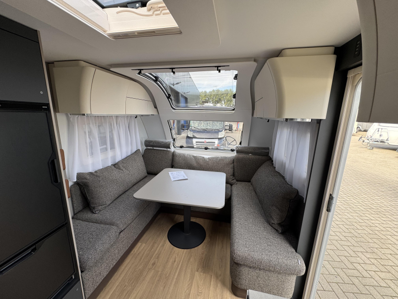 Adria Alpina 583 UL  foto: 1