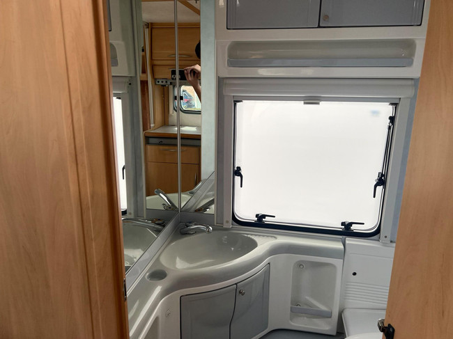 Fendt Saphir 470 | Fietsenrek | Rondzit | Vast bed | Voortent foto: 17