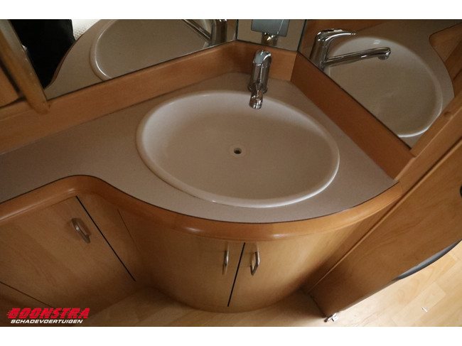 Hobby 30S Excellent Easy Mover Airco Frans bed Dwars stapelbed Middenkeuken foto: 19