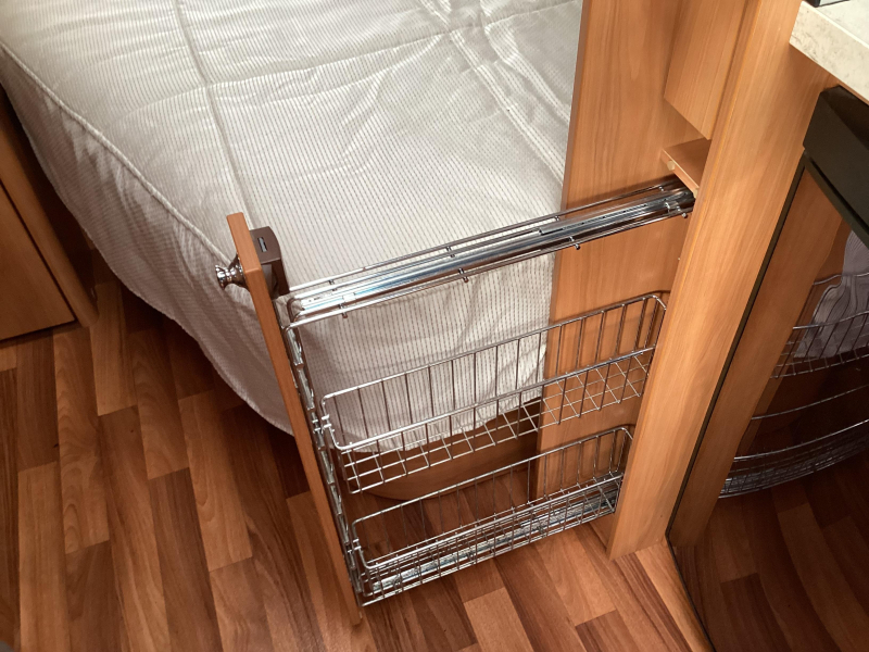 Eriba Nova Luxus Line 465 Mover/ cassete luifel  foto: 15