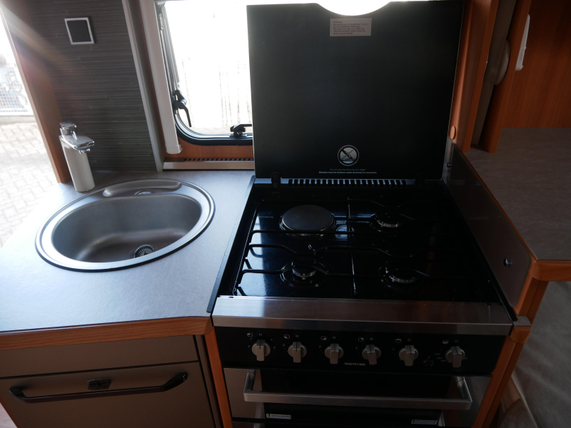 Eriba Nova GL 485 Compleet uitgerust  foto: 17