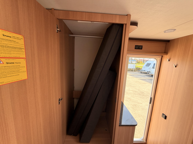LMC Style 410 D Mover+Luifel+Fiets+Voort  foto: 15